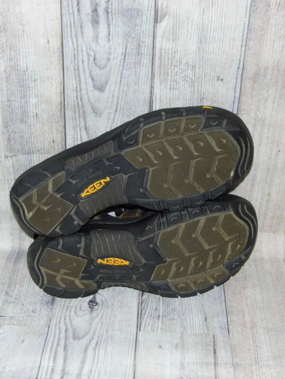 KEEN Newport Brown Leather Sandals Mens Size 11